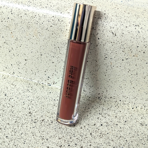 Rare Beauty Stay Vulnerable Glossy Lip Balm - Picture 2 of 4